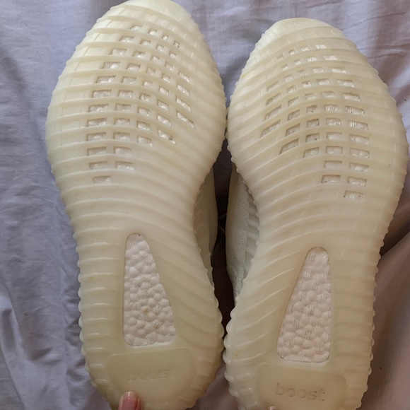 yeezy 350 Bone